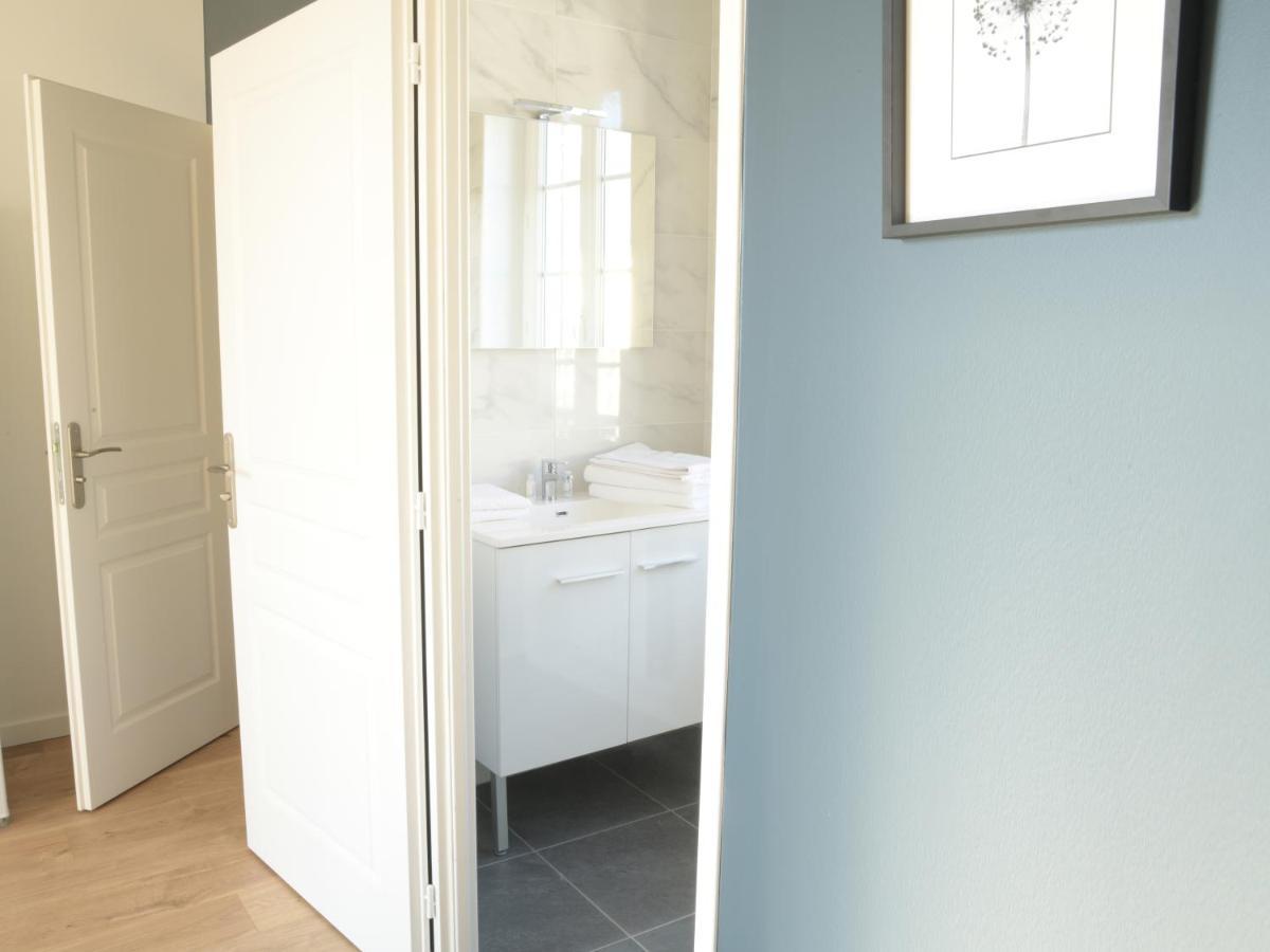 T2 De 55M2 Avec Toit Terrasse, Hyper Centre, Wifi, Draps, Savons Et Serviettes Fournis Cognac Ruang foto
