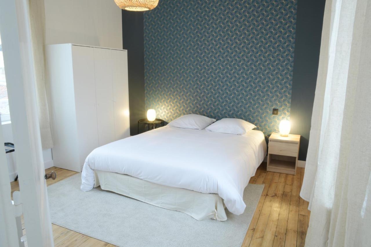 T2 De 55M2 Avec Toit Terrasse, Hyper Centre, Wifi, Draps, Savons Et Serviettes Fournis Cognac Bagian luar foto