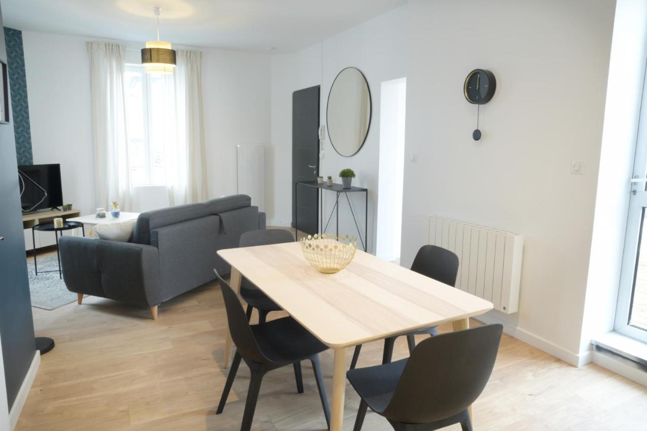 T2 De 55M2 Avec Toit Terrasse, Hyper Centre, Wifi, Draps, Savons Et Serviettes Fournis Cognac Bagian luar foto